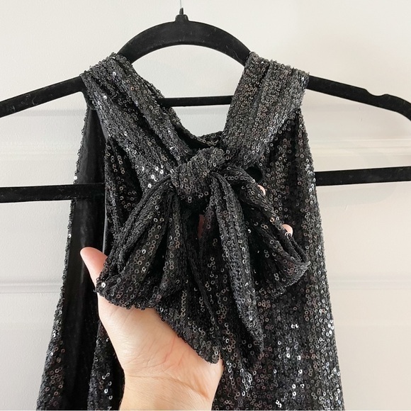Chelsea28 Nordstrom Black High Neck Sequin Halter Top with Tie Back New With Tag - Picture 3 of 9